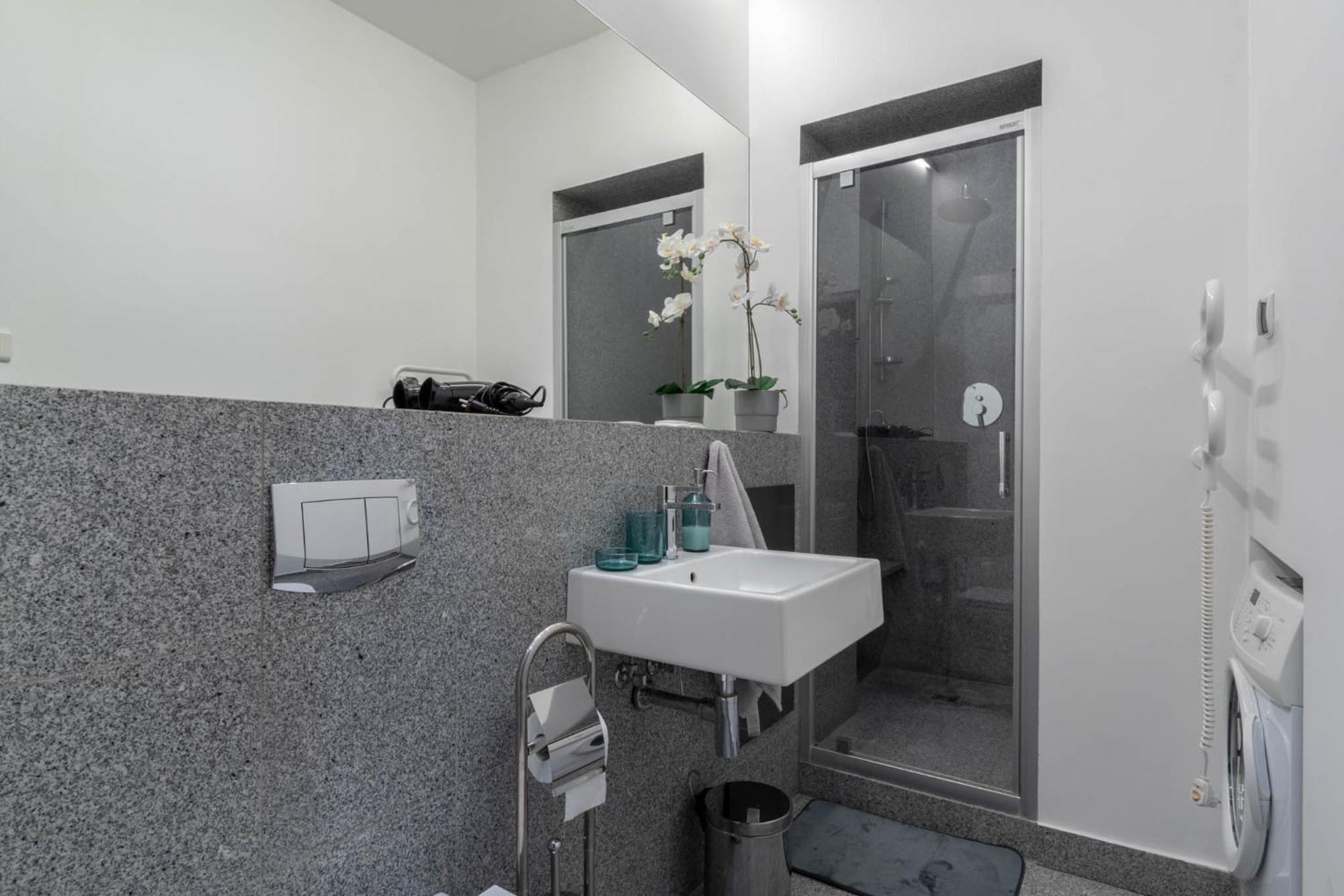 Simply In The Center Spot Apartment Poznan Bagian luar foto