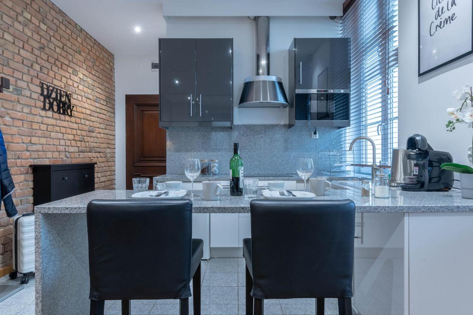 Simply In The Center Spot Apartment Poznan Bagian luar foto